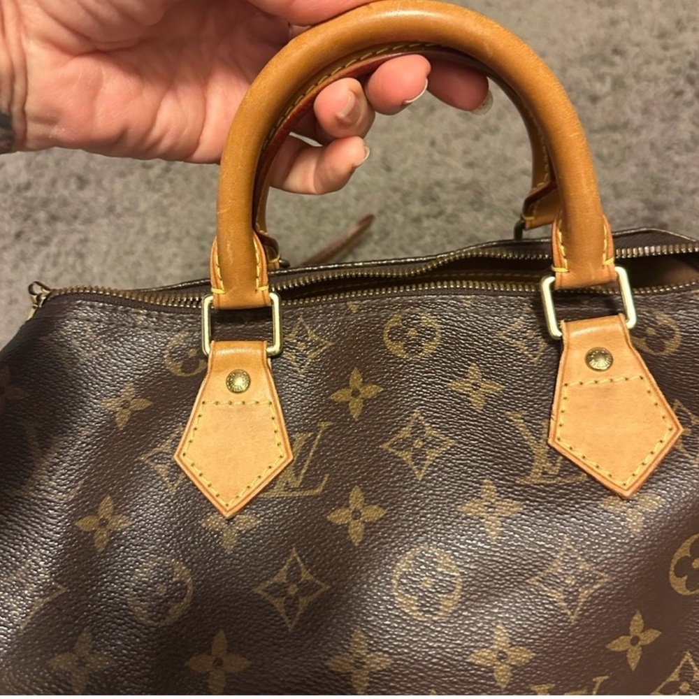 Louis Vuitton Classic Monogram Crossbody Bag - Picture 14 of 16
